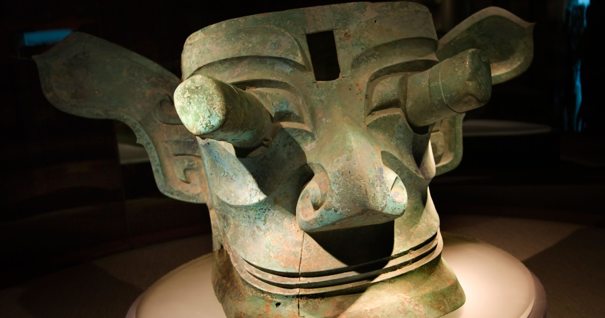 Из жертвенных ям: китайские археологи нашли изысканные артефакты 3000-летней давности